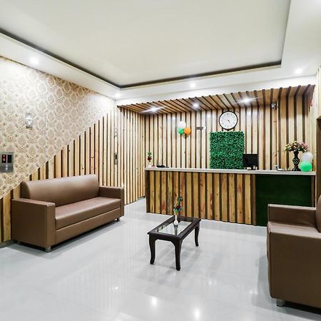 首都o 70760 81号大酒店 法里达巴德 外观 照片